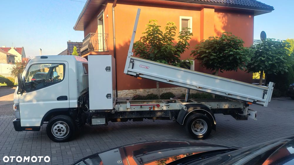 Mitsubishi FUSO CANTER - 6