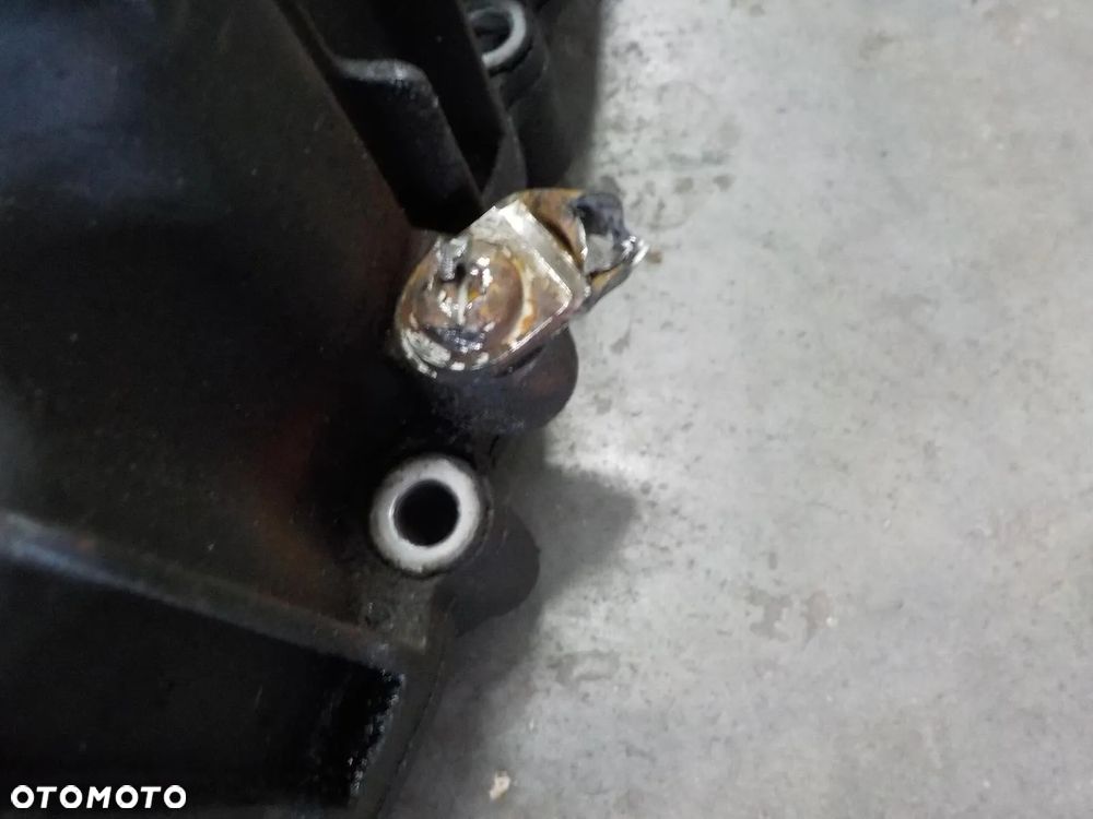 VW T5 T6 2.0 TDI KOLEKTOR SSĄCY DOLOT 03L129711P CAA CFC ORYGINAŁ - 4