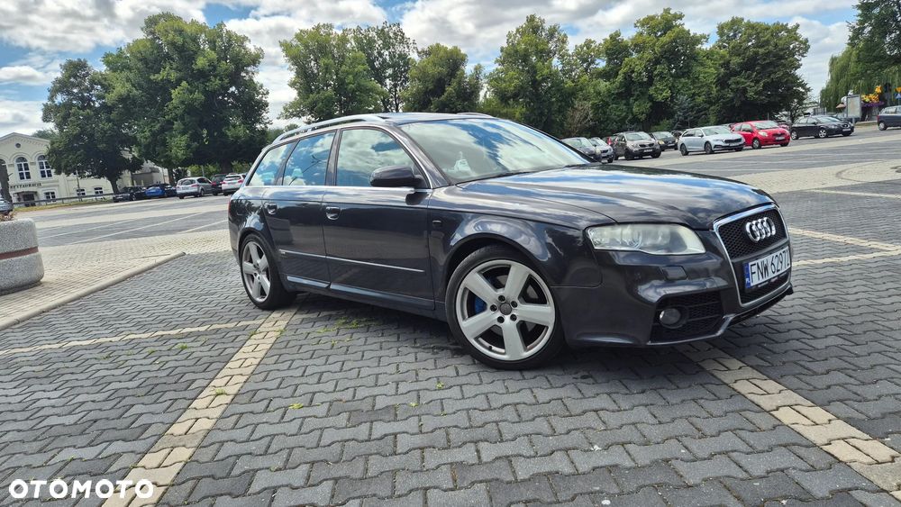 Audi A4 Avant 2.0T FSI Quattro - 1