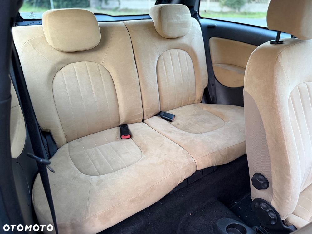 Lancia Ypsilon Y 1.4 8v Platino - 14