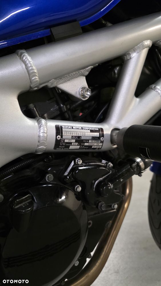 Suzuki SV - 9