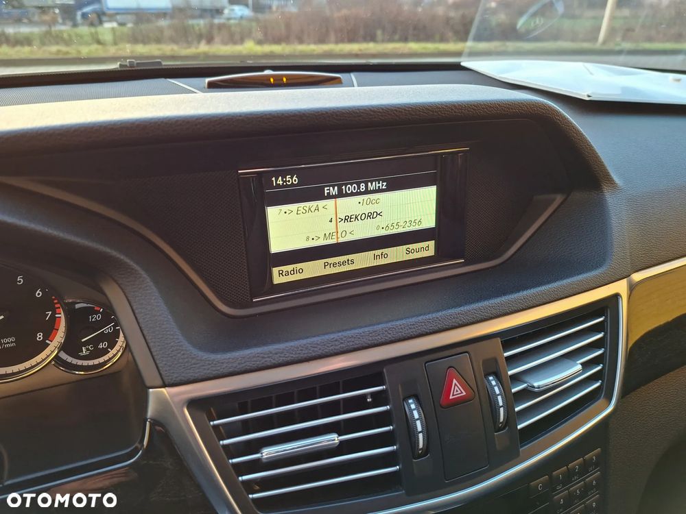 Mercedes-Benz Klasa E - 22