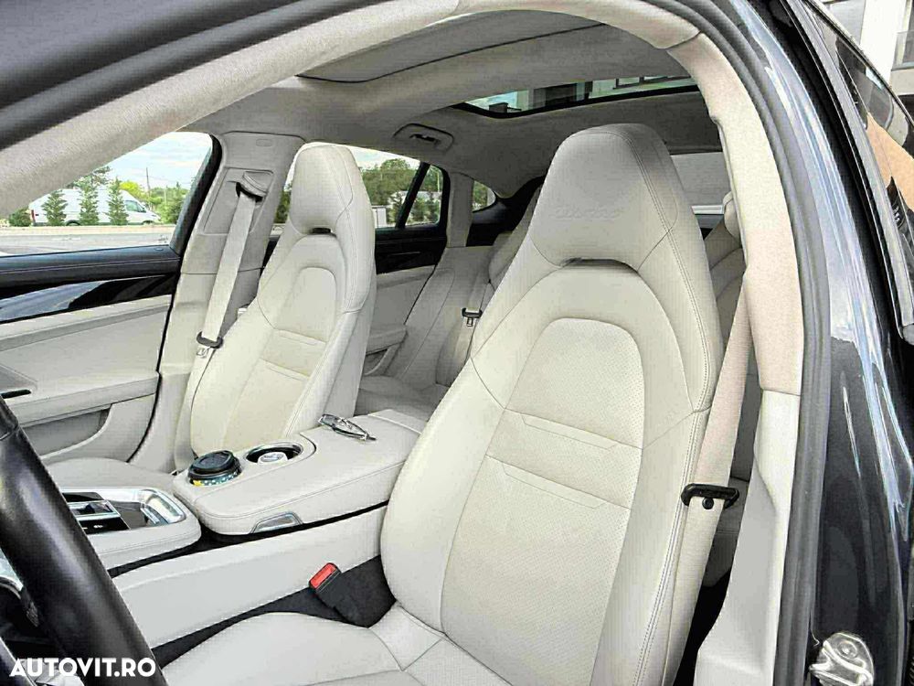 Porsche Panamera Turbo - 18