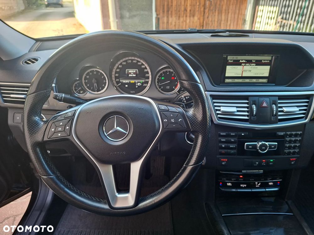 Mercedes-Benz Klasa E - 16