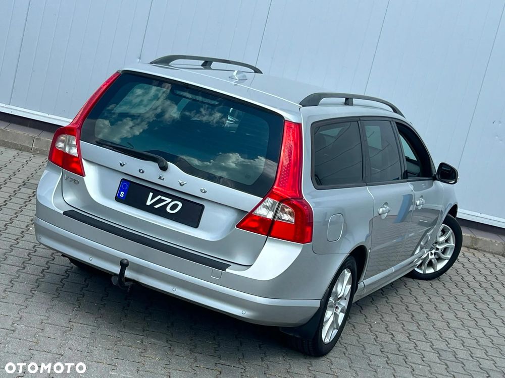 Volvo V70 D5 AWD Summum - 11