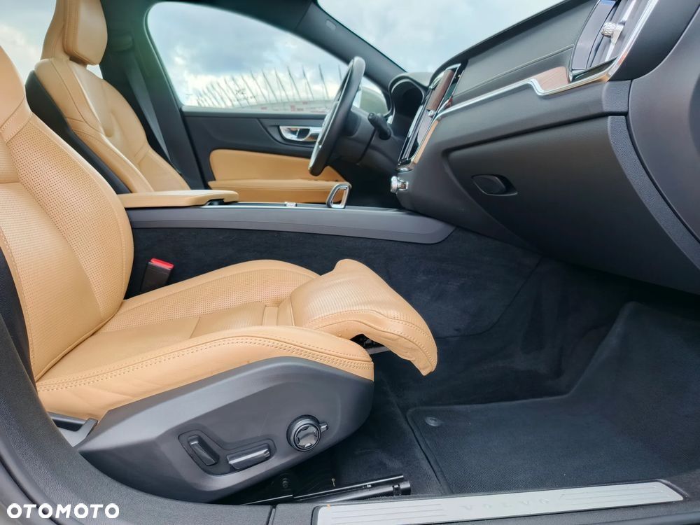 Volvo V60 Cross Country B4 D Geartronic Inscription - 25