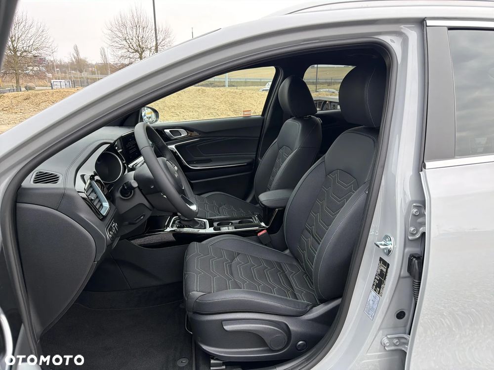 Kia XCeed 1.6 T-GDI Tribute DCT - 10