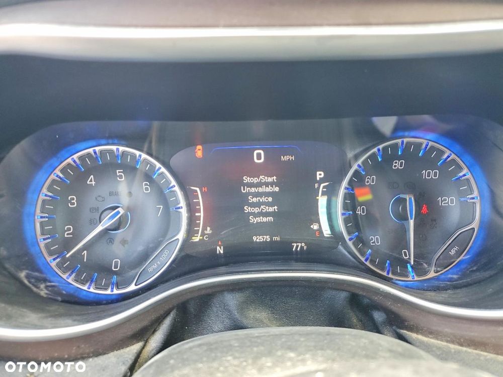 Chrysler Pacifica - 9