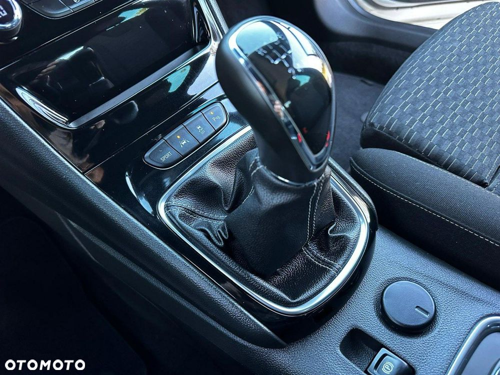 Opel Astra 1.4 Turbo Dynamic - 25