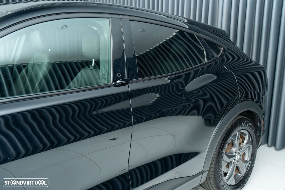 Ford Mustang Mach-E 98.7 kWh Premium - 25
