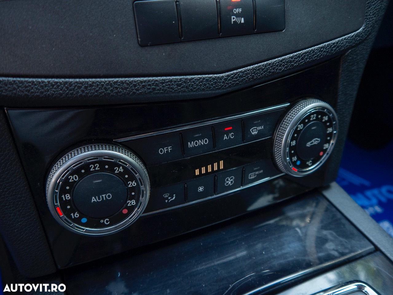 Mercedes-Benz C 180 CDI DPF (BlueEFFICIENCY) Avantgarde - 26