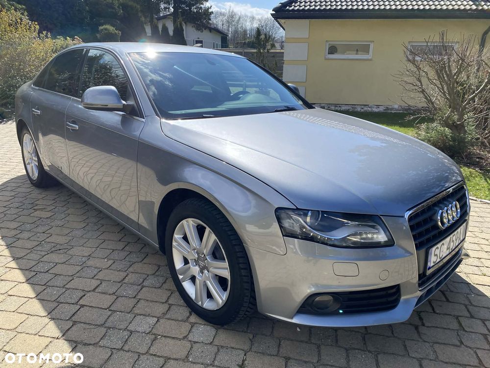 Audi A4 Limousine - 9