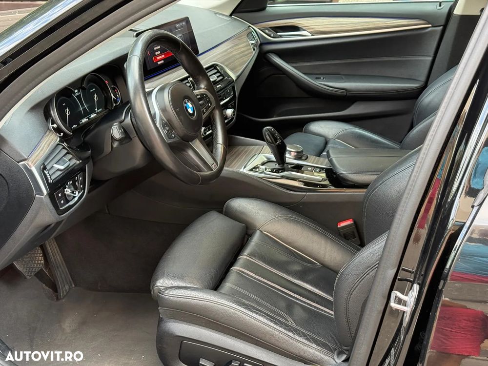 BMW Seria 5 530i xDrive Touring Aut. Luxury Line - 14
