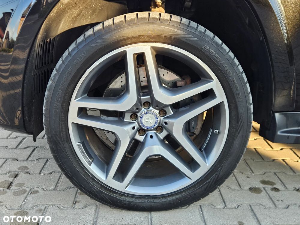 Mercedes-Benz GLS 350 d 4-Matic - 38