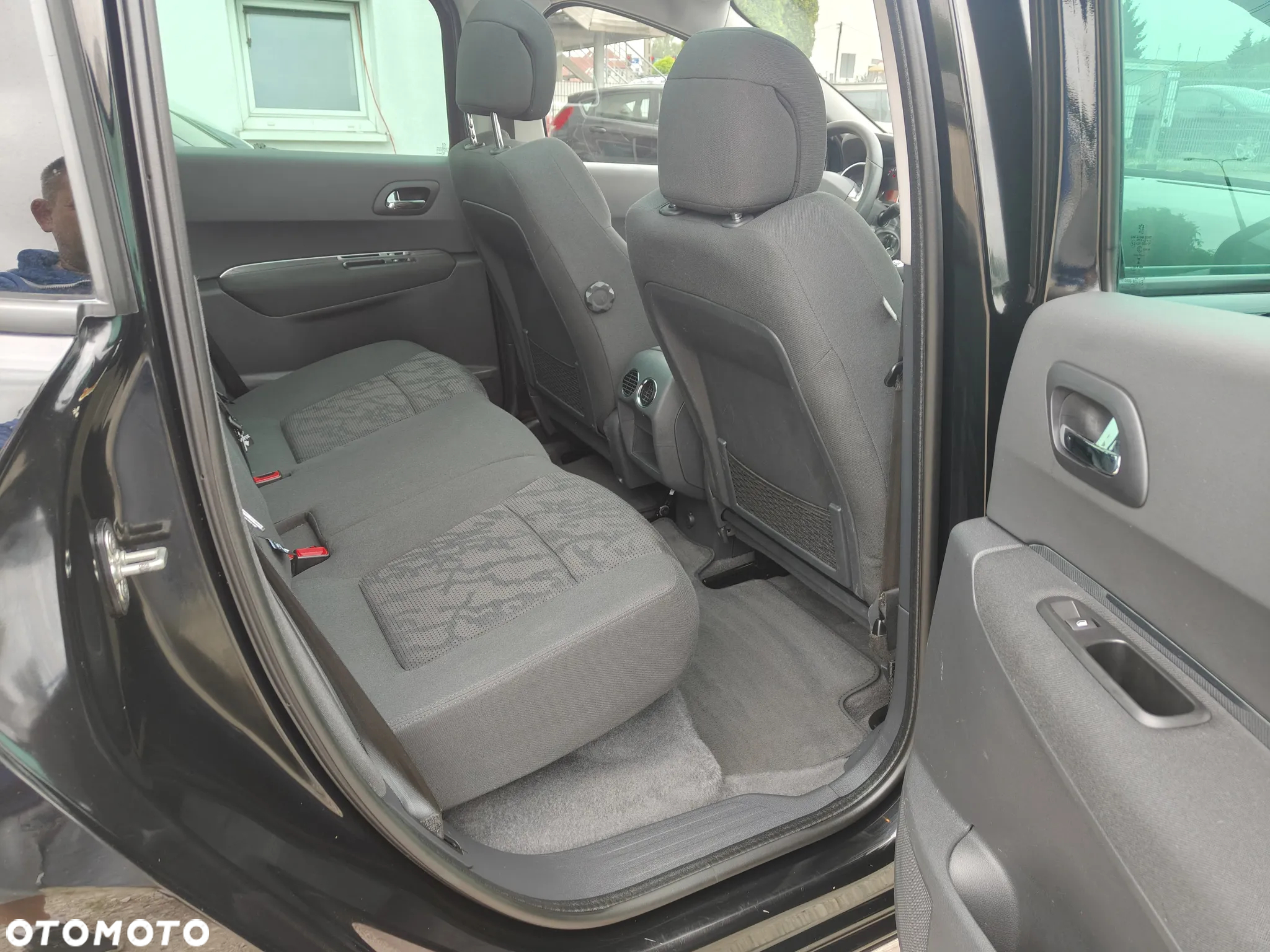 Peugeot 3008 HDi FAP 115 Style - 16