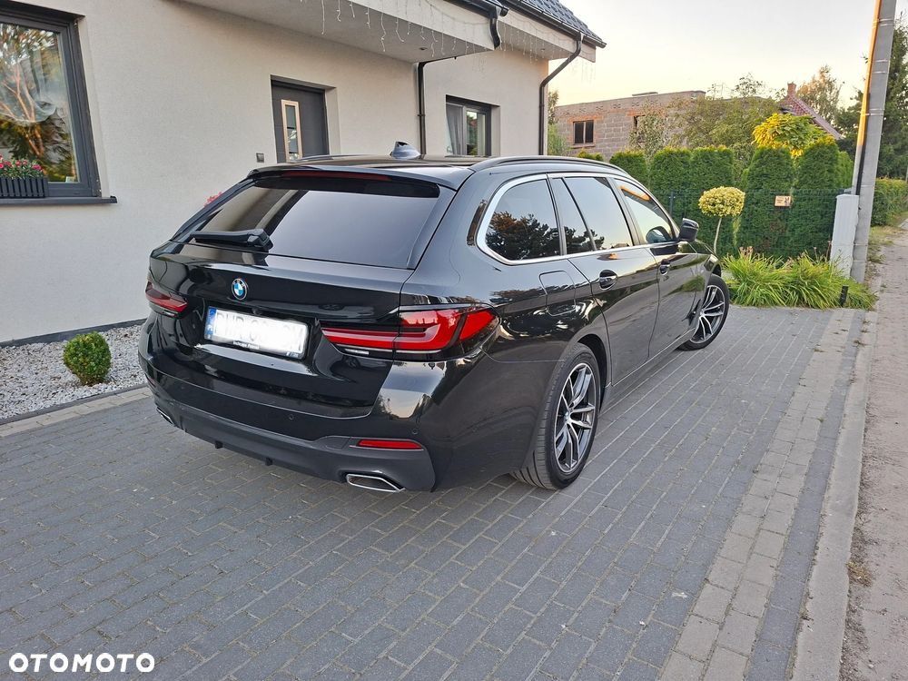 BMW Seria 5 520d Touring - 6