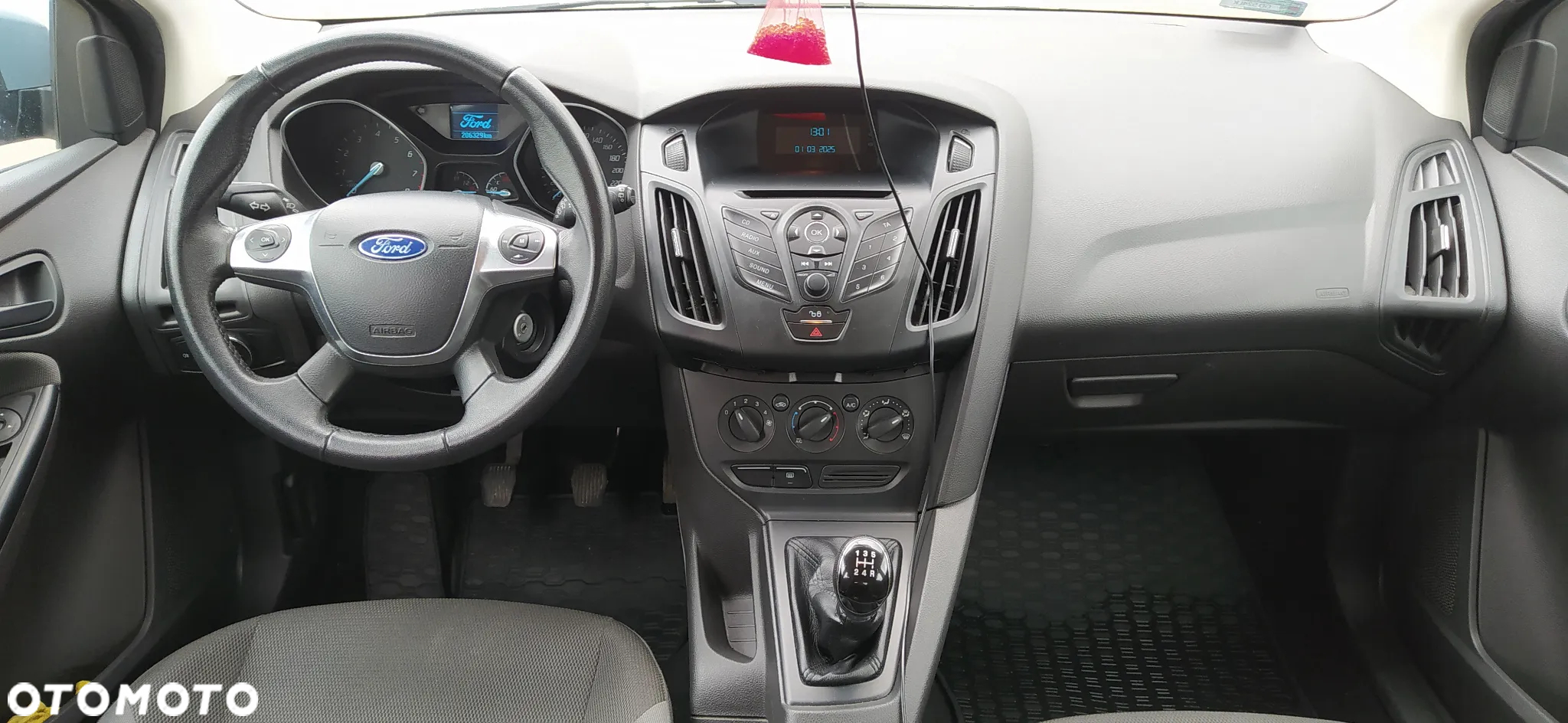 Ford Focus 1.6 Ambiente - 5
