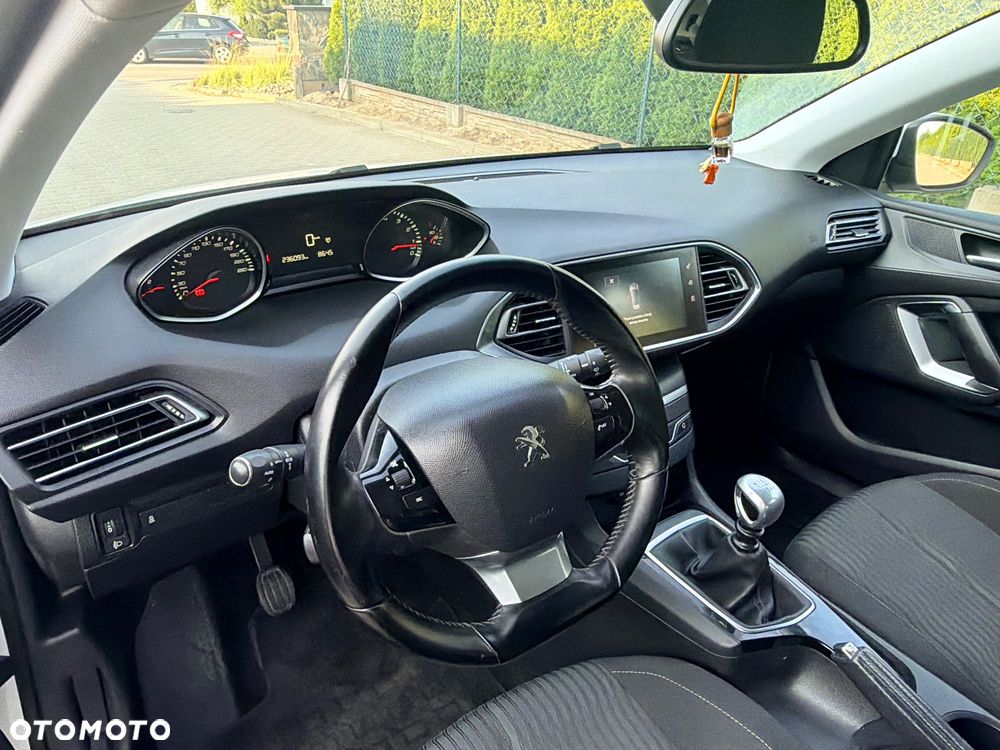 Peugeot 308 - 21