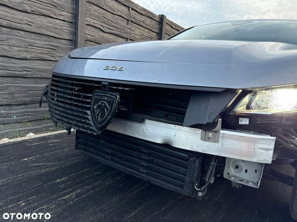 Peugeot 308 PureTech 130 EAT8 Allure Pack - 26
