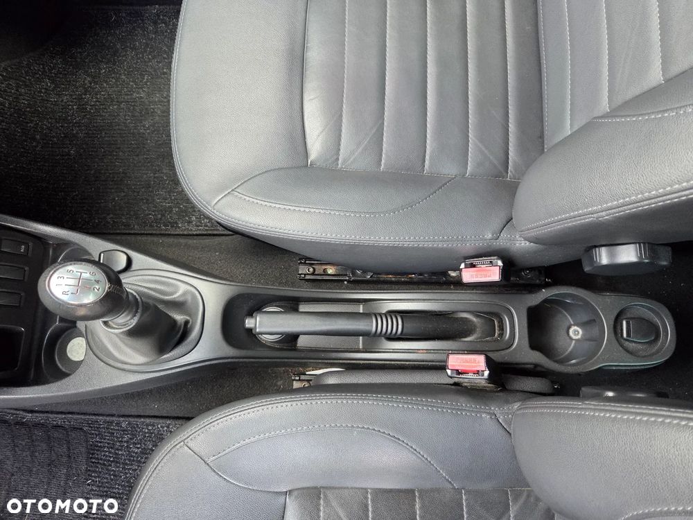 Dacia Duster 1.2 TCe Laureate - 21