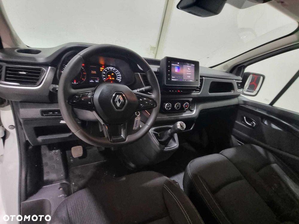 Renault Trafic - 17