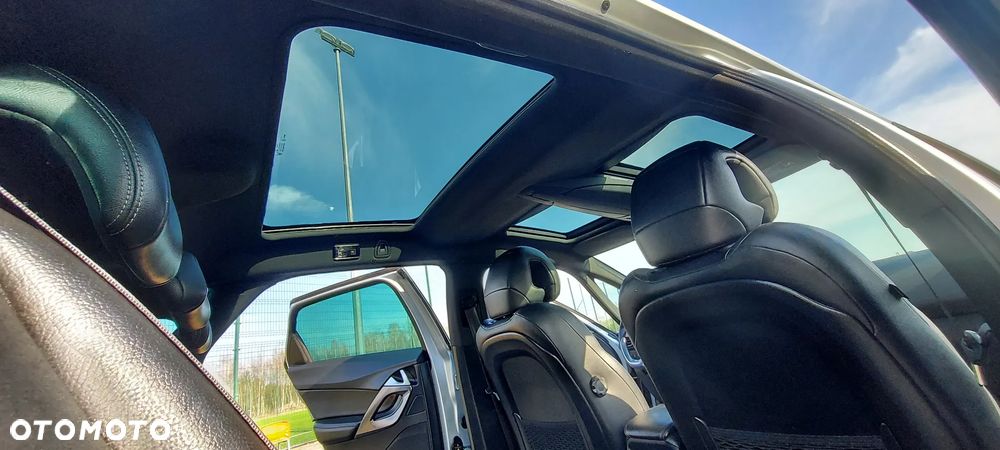 Citroën DS5 e-HDi 115 EGS6 Chic - 19