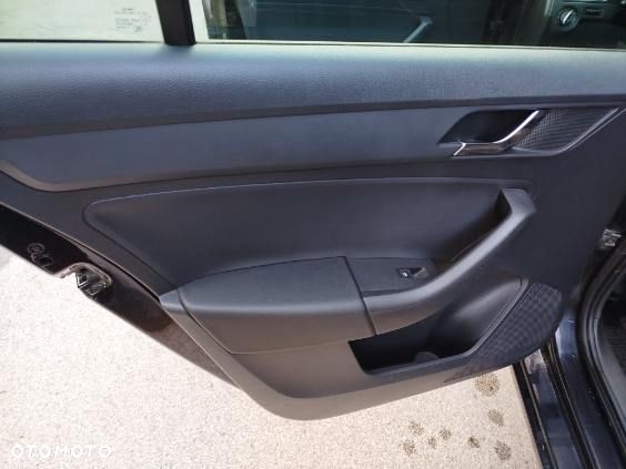 Skoda RAPID 1.2 TSI Ambition Green tec - 26