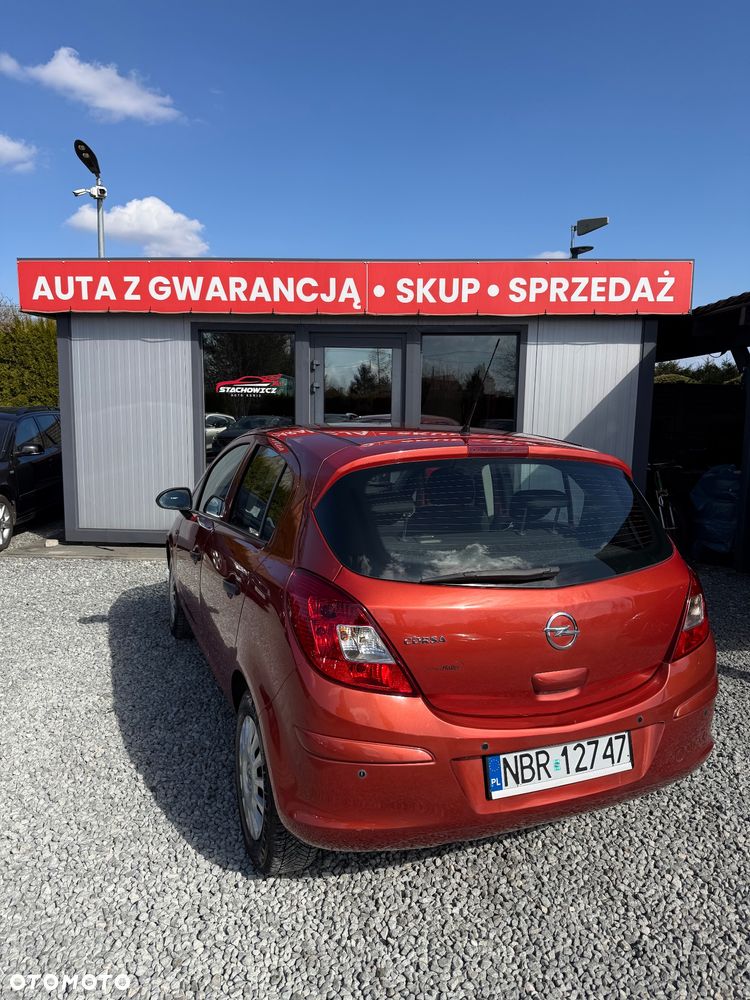 Opel Corsa 1.2 16V Essentia - 4