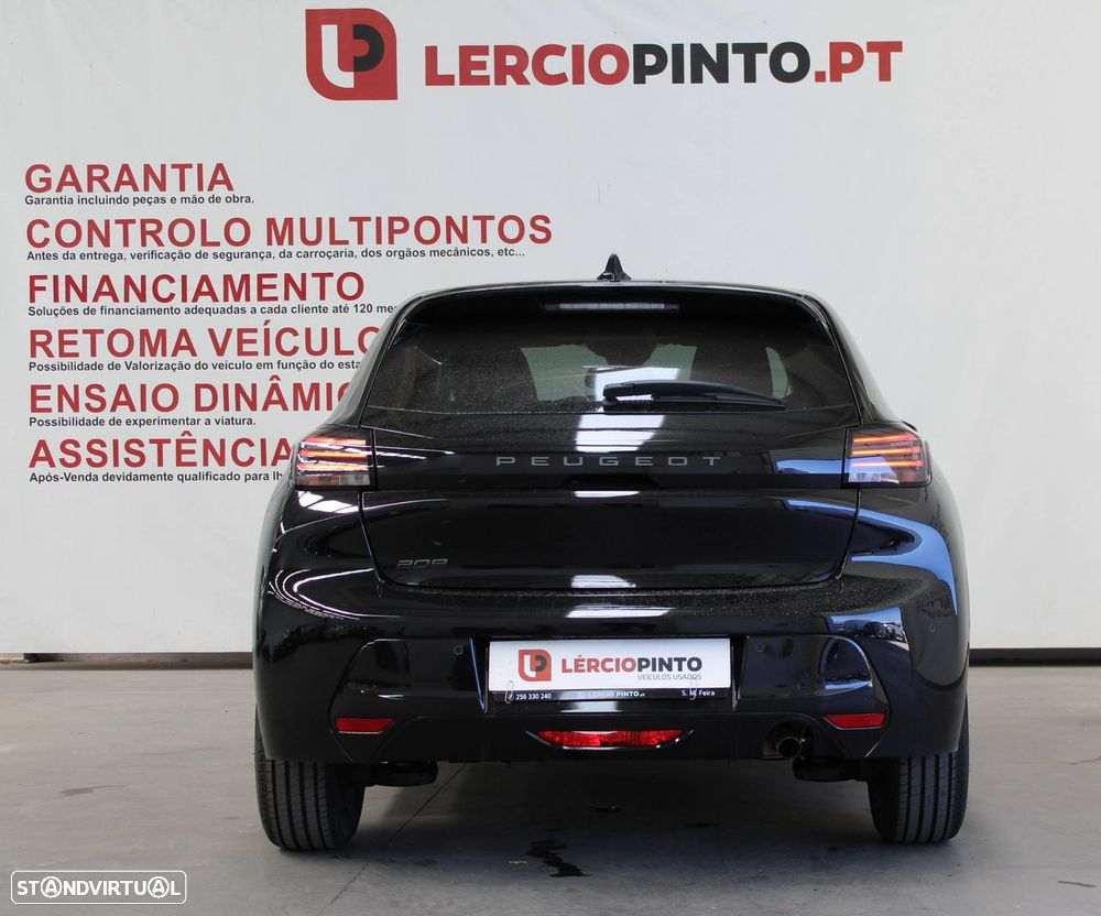 Peugeot 208 - 5