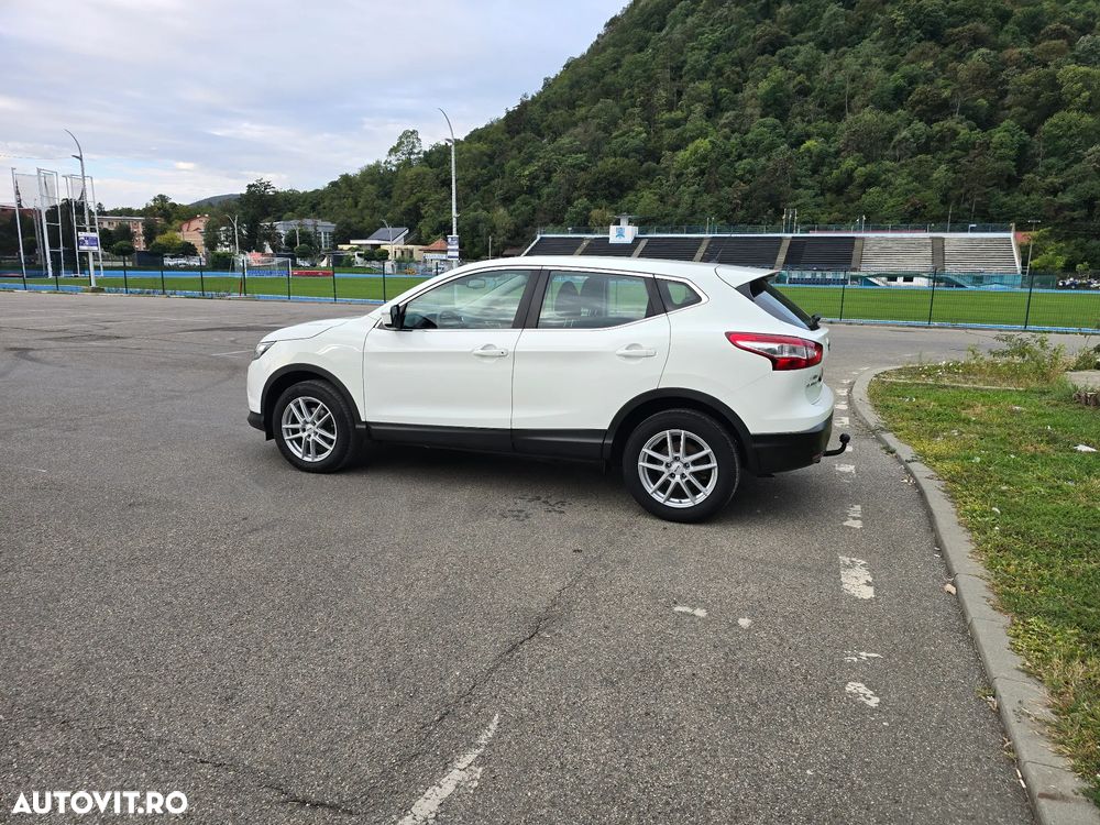 Nissan Qashqai - 4