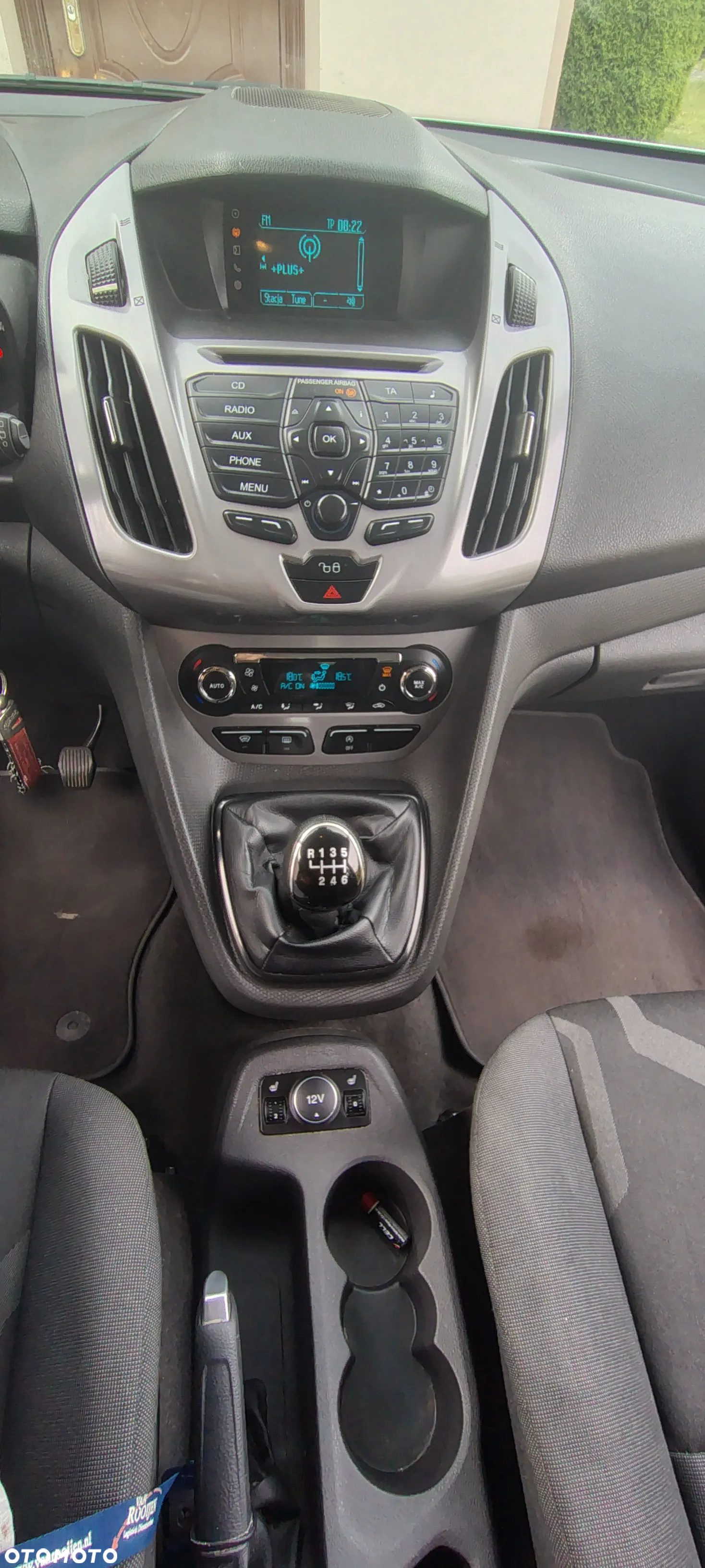 Ford Transit Connect - 8