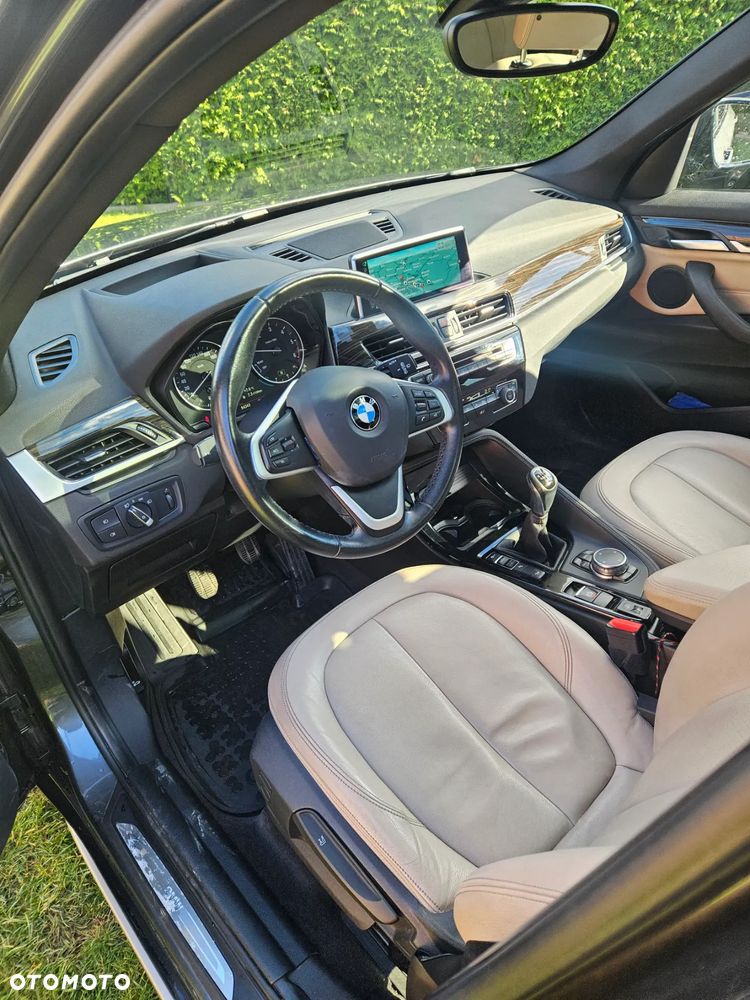 BMW X1 xDrive18d xLine - 9