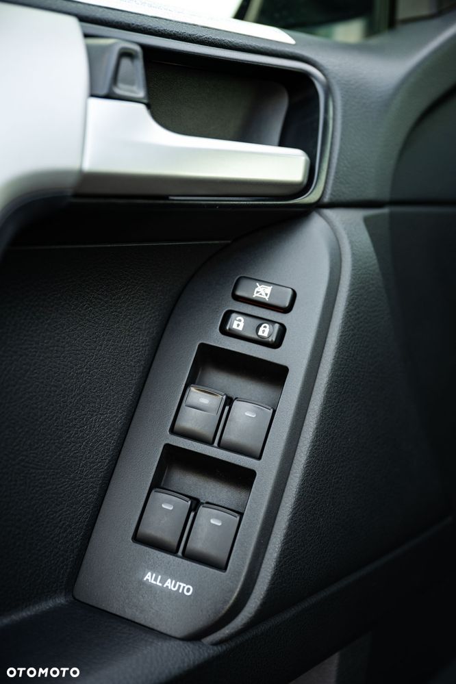 Toyota Land Cruiser LC 2.8 D-4D Prado - 32