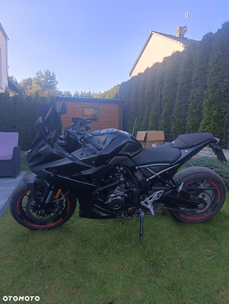 Suzuki GSX-R - 4