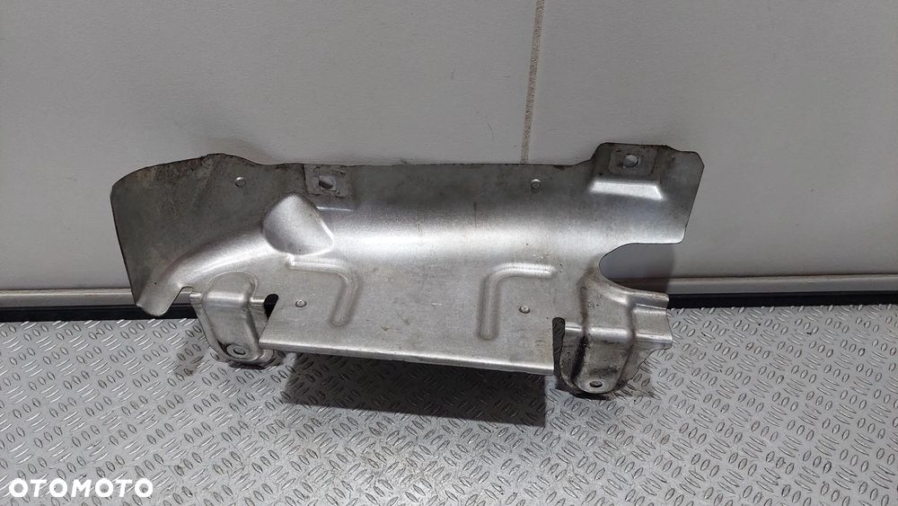 OSŁONA TERMICZNA KOLEKTORA LEWA AUDI A4 B8 3,2 FSI R2009 NR 06E253037R - 3