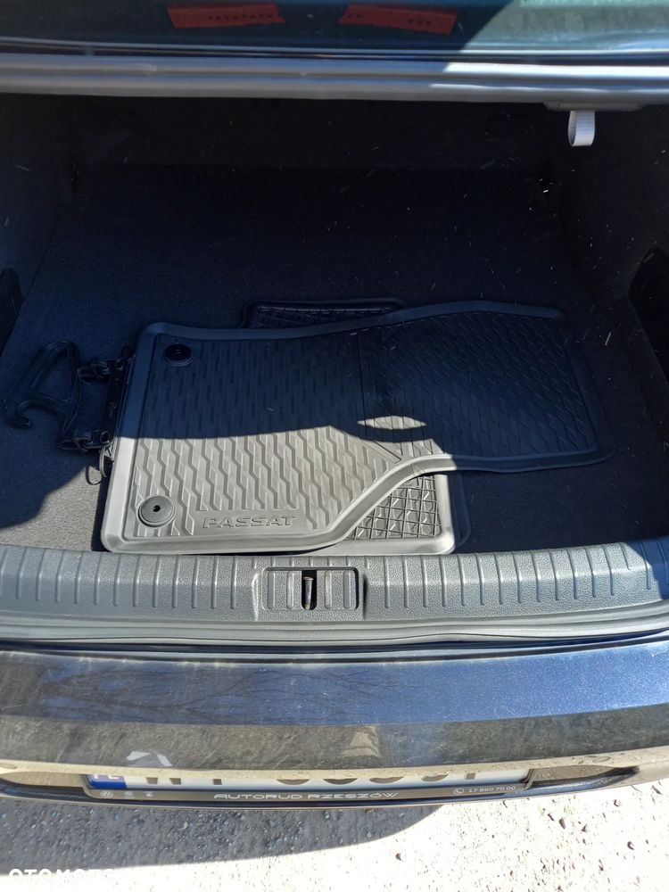 Volkswagen Passat 2.0 TDI BMT Comfortline - 16