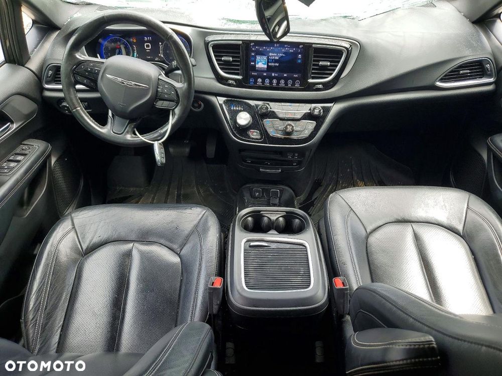 Chrysler Pacifica - 7
