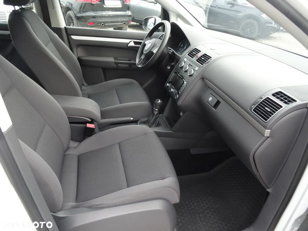 Volkswagen Touran 1.2 TSI BlueMot CityLine - 17