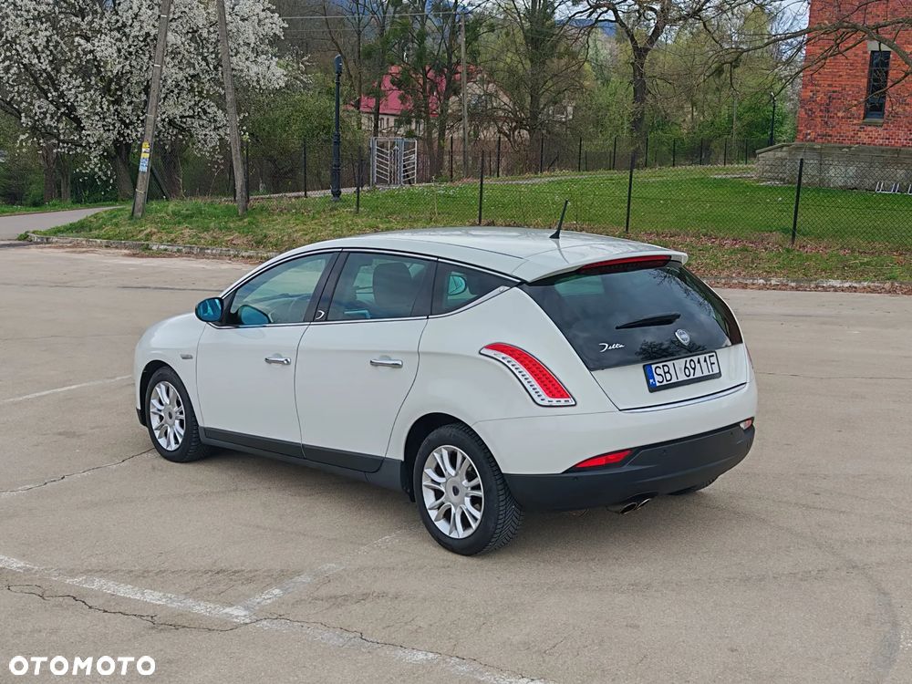 Lancia Delta 1.4 T-Jet 16v Oro - 30