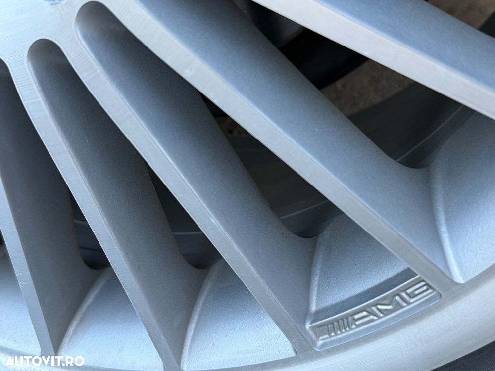 Mercedes-Benz SL - 12