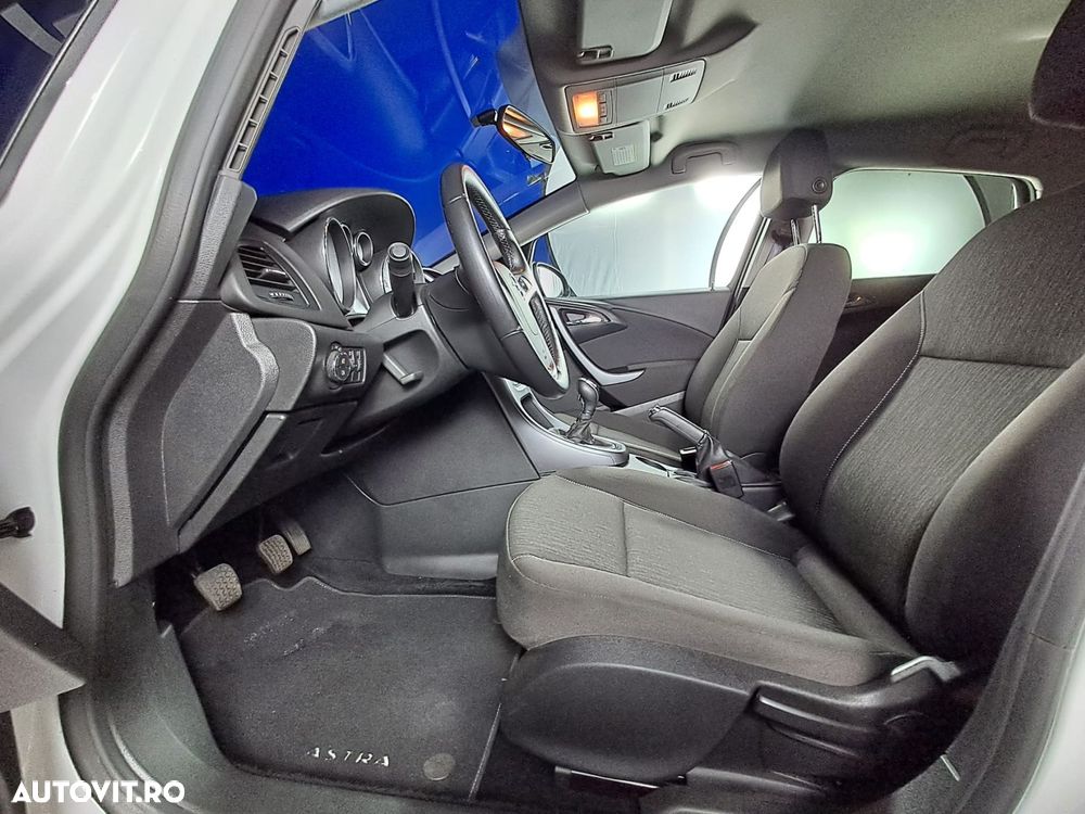 Opel Astra - 11
