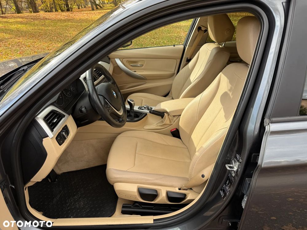 BMW Seria 3 318d DPF - 14
