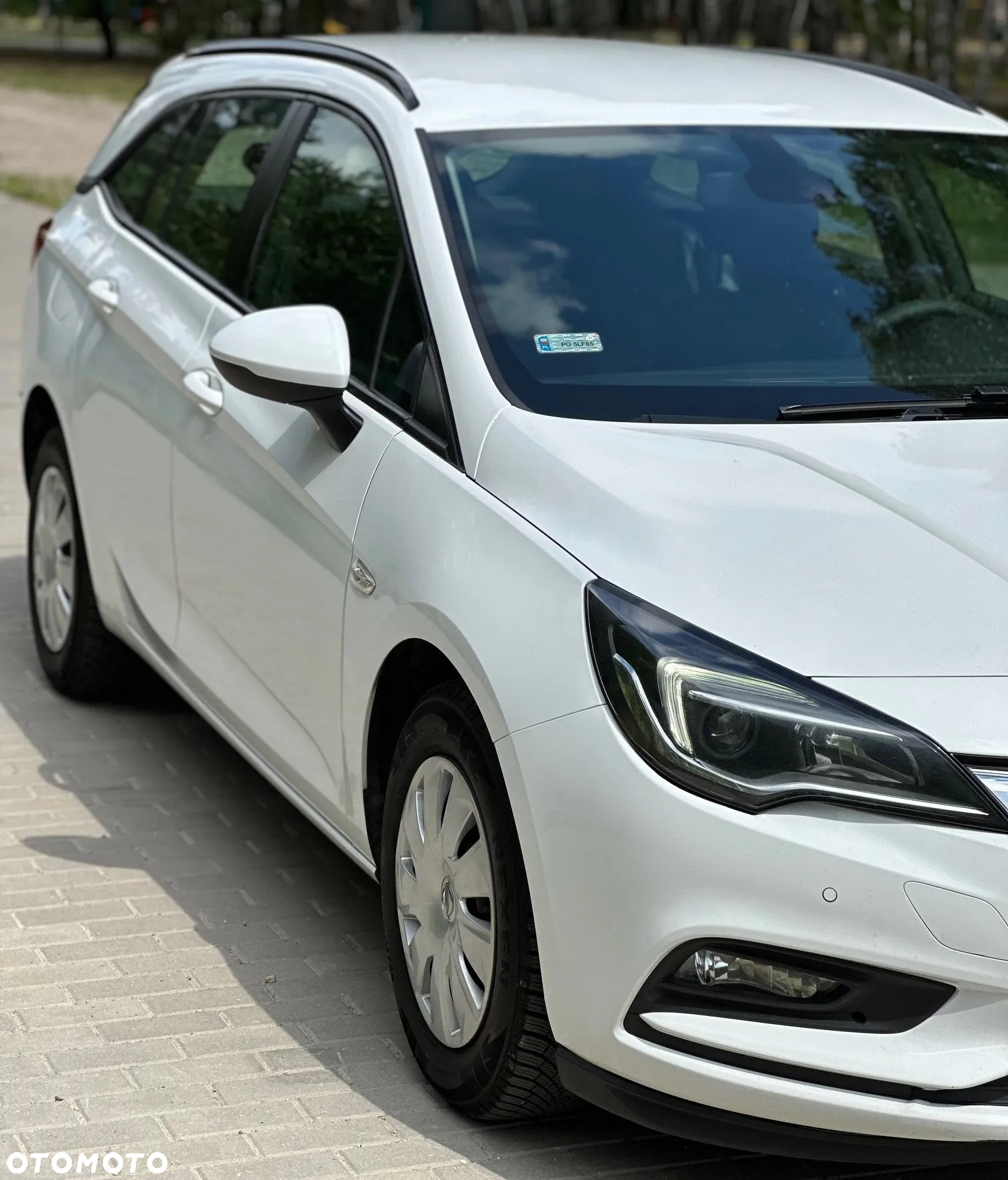 Opel Astra V 1.4 T Enjoy - 10