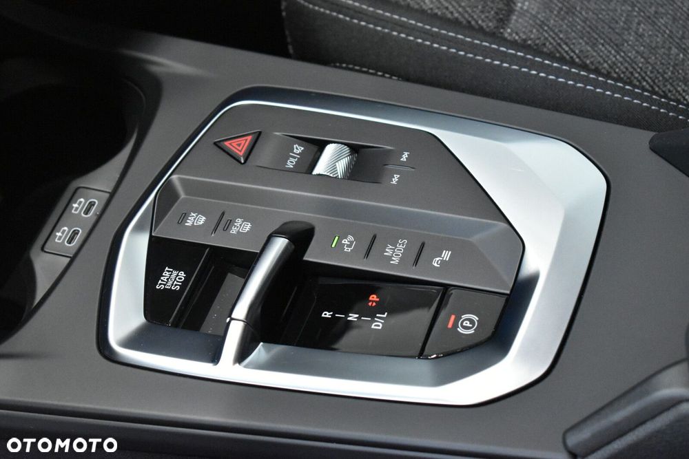 BMW Seria 2 220i mHEV - 15