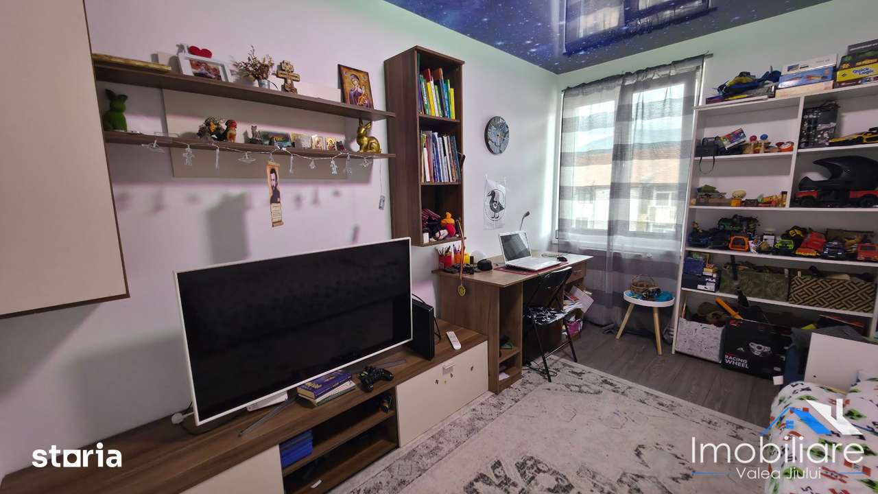 Apartament 4 camere – Zona Dinca, Vulcan | 110 mp utili | 2 bai - Imagine principală: 4/8