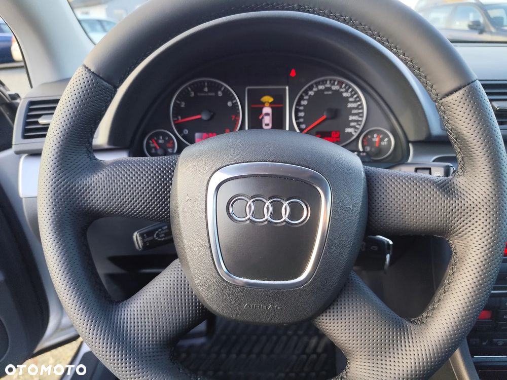 Audi A4 Limousine 2.0 T FSI multitronic - 19