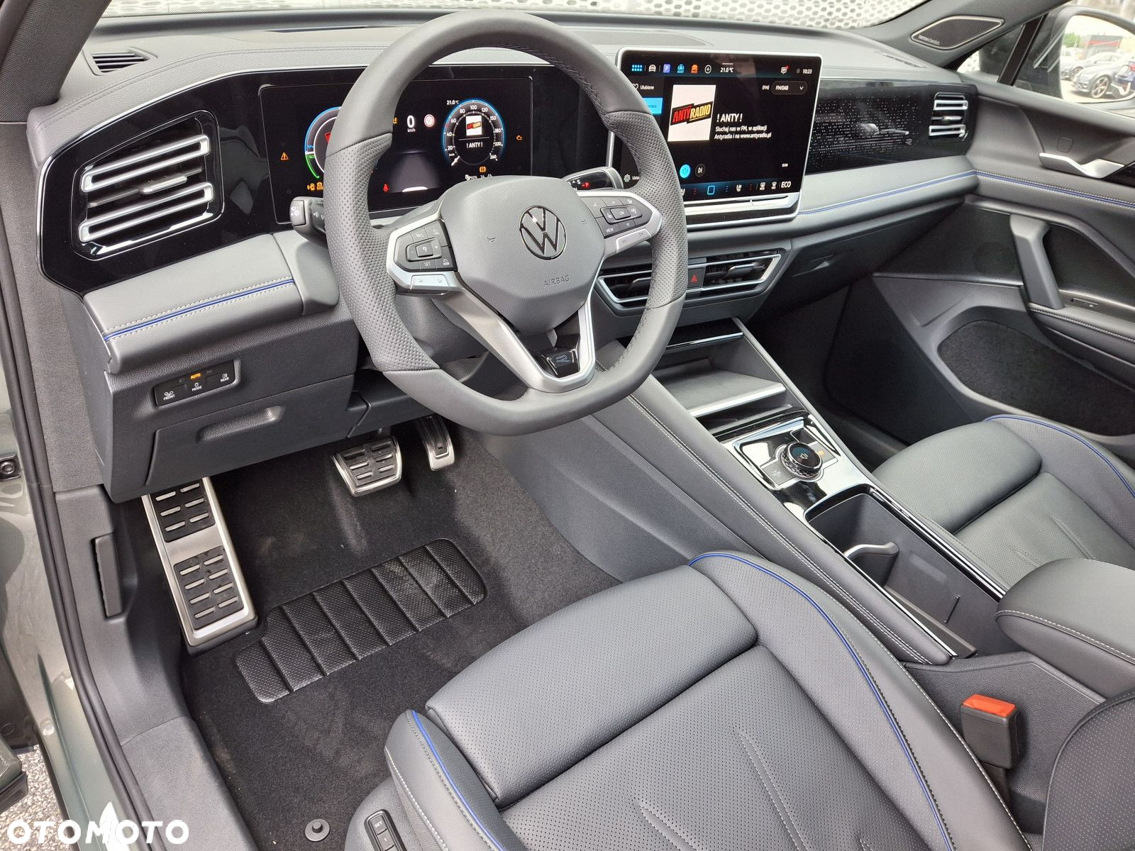 Volkswagen Tiguan 1.5 eHybrid PHEV R-Line Plus DSG - 9