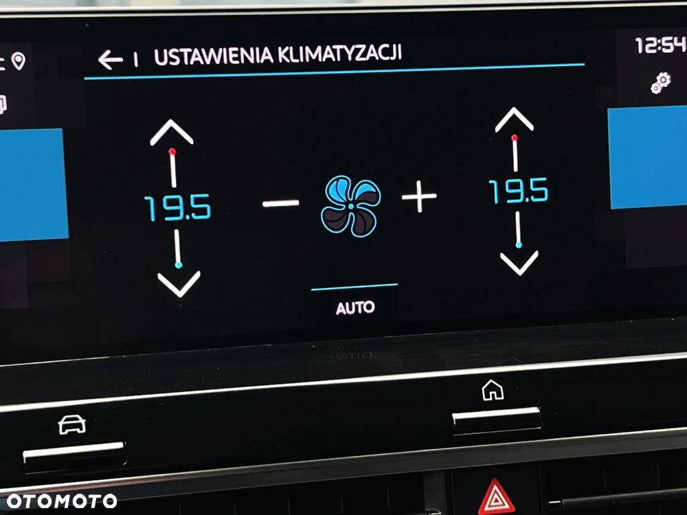 Citroën C4 PureTech 100 Stop&Start FEEL - 28