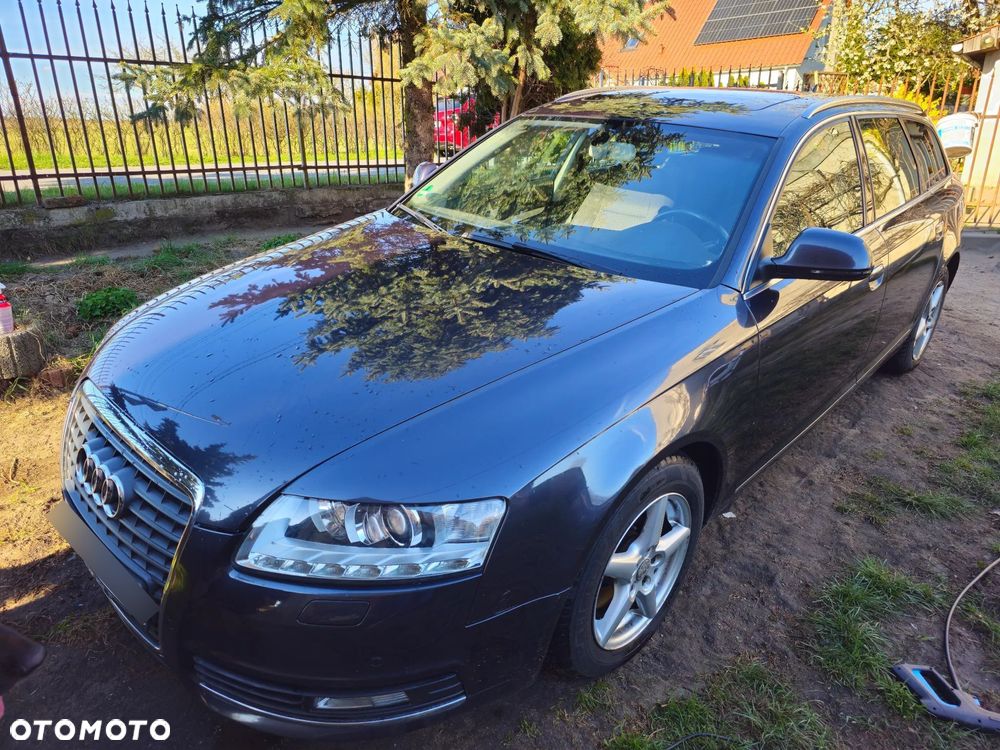 Audi A6 Avant - 1