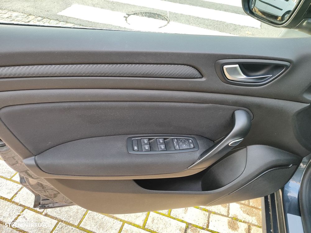 Renault Mégane 1.5 Blue dCi Limited - 13